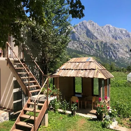 Guest house Ledio Valbone